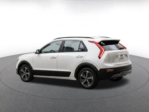 Used 2026 Kia Niro LX FWD image 7