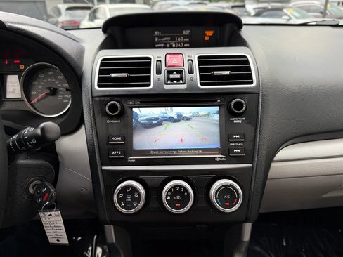 Used 2017 Subaru Forester 2.5i AWD/4WD image 31