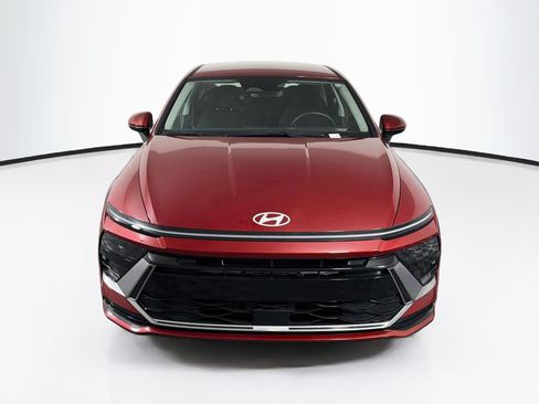 Used 2025 Hyundai Sonata SEL FWD image 2