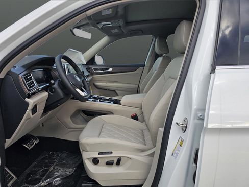 New 2026 Volkswagen Atlas SEL Premium R-Line image 9