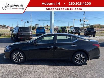 Used 2023 Nissan Altima 2.5 SV