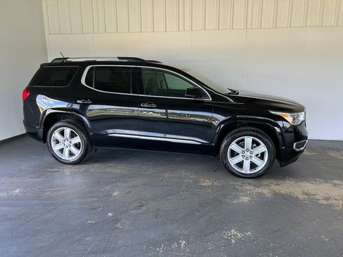 Used 2019 GMC Acadia Denali w/ Technology Package AWD/4WD image 2