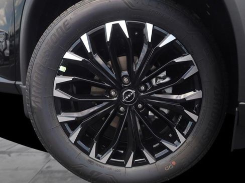 New 2026 Nissan Rogue Dark Armor FWD image 3