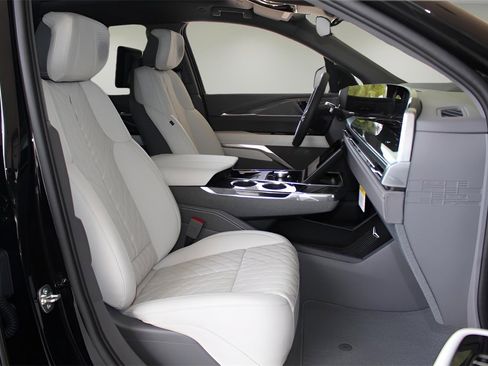 New 2025 Cadillac Escalade IQ Luxury 1 w/ Smart Trailering package image 20