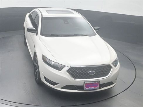 Used 2016 Ford Taurus SHO w/ Equipment Group 401A image 19