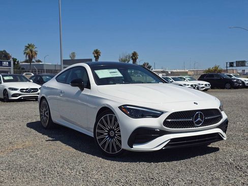 New 2026 Mercedes-Benz CLE 300 4MATIC Coupe image 2