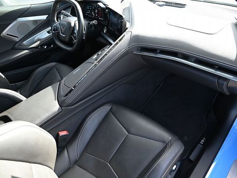 Used 2021 Chevrolet Corvette Stingray Preferred Cpe w/ 2LT image 10