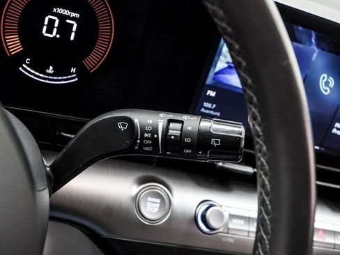 Used 2025 Hyundai Kona SEL image 42