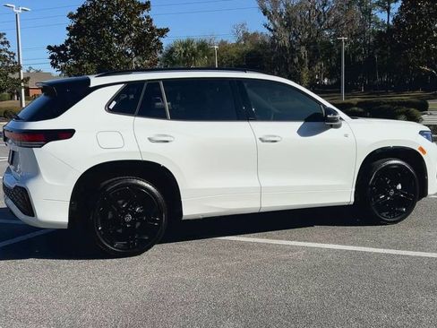 New 2026 Volkswagen Tiguan SE R-Line image 9