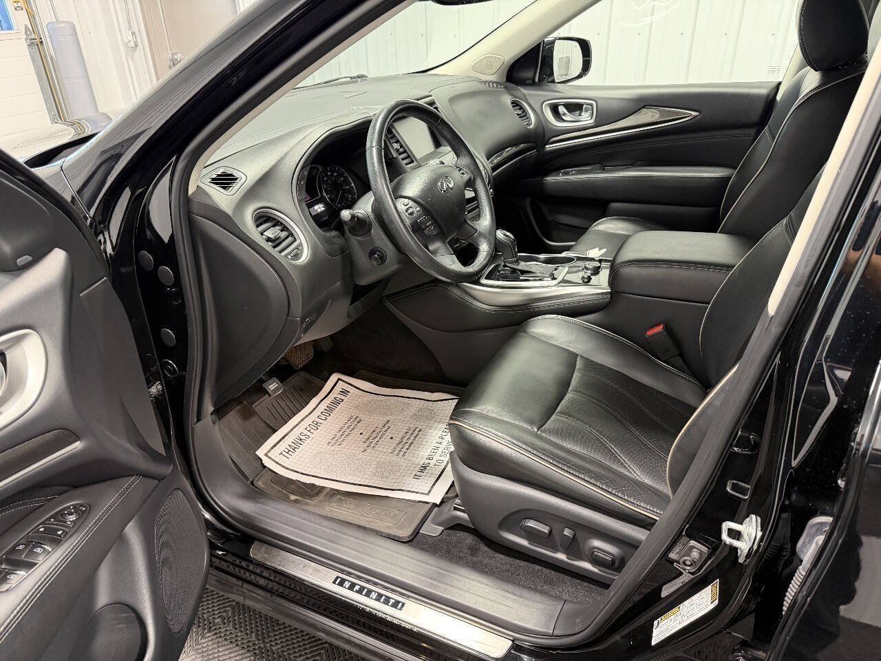 Used 2019 INFINITI QX60 Luxe w/ Essential Package AWD/4WD image 7