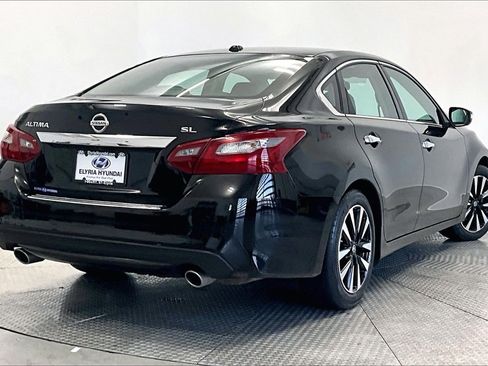 Used 2018 Nissan Altima 2.5 SL w/ 2.5 SL Technology Package image 2
