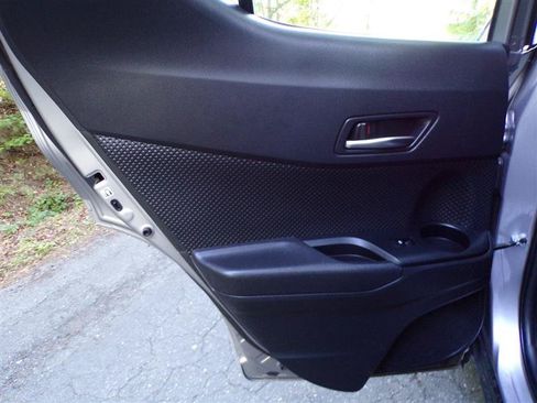 Used 2019 Toyota C-HR LE FWD image 25