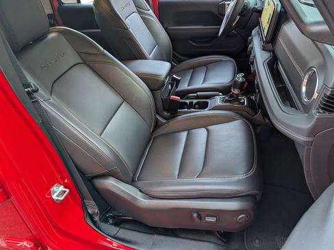 Used 2024 Jeep Wrangler Sahara w/ Technology Group image 20