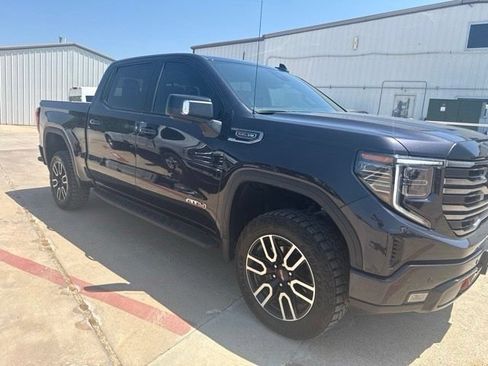 Used 2026 GMC Sierra 1500 AT4 w/ AT4 Premium Package AWD/4WD image 6