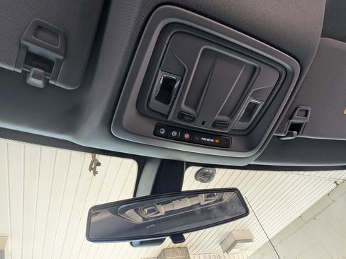 Used 2021 Chevrolet Silverado 1500 LT AWD/4WD image 28