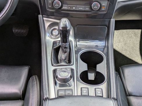 Used 2017 Nissan Maxima 3.5 SV image 19