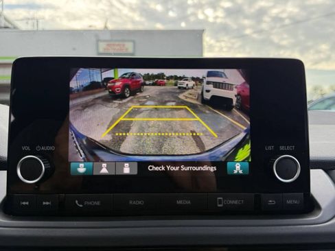 Used 2025 Honda Accord SE image 23