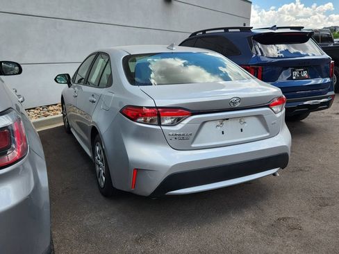 Used 2022 Toyota Corolla LE FWD image 8