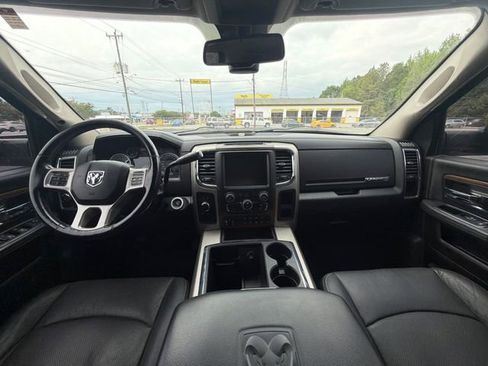 Used 2015 RAM 2500 Laramie AWD/4WD image 36