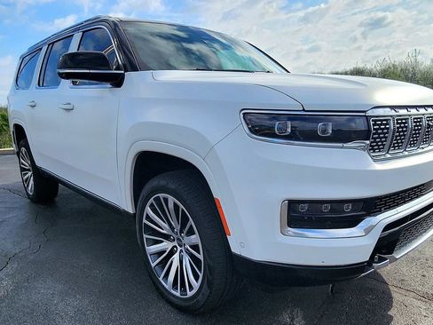 Used 2024 Jeep Grand Wagoneer L Series III w/ Rear Seat Video Group 1 image 15