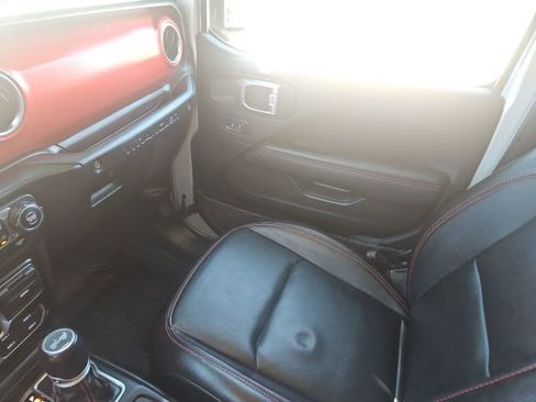 Used 2022 Jeep Wrangler Unlimited Rubicon w/ Cold Weather Group image 22