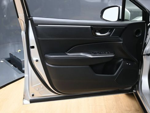 Used 2018 Honda Clarity Plug-In Hybrid image 36