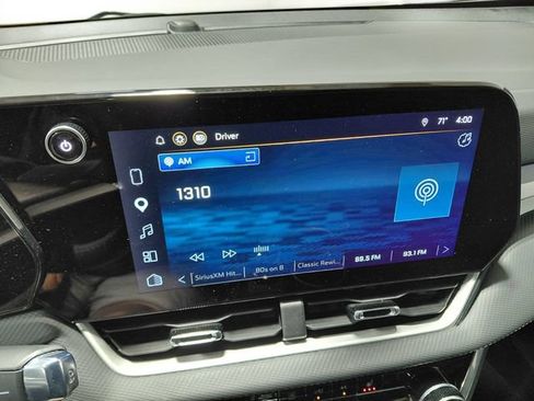Used 2026 Chevrolet Equinox LT FWD image 29