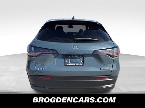 Used 2023 Honda HR-V LX image 7