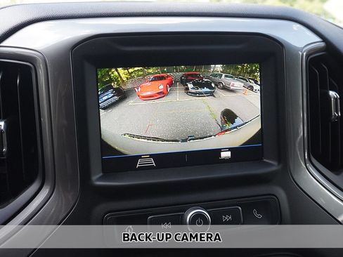 Used 2023 GMC Sierra 2500 Pro w/ Convenience Package AWD/4WD image 3