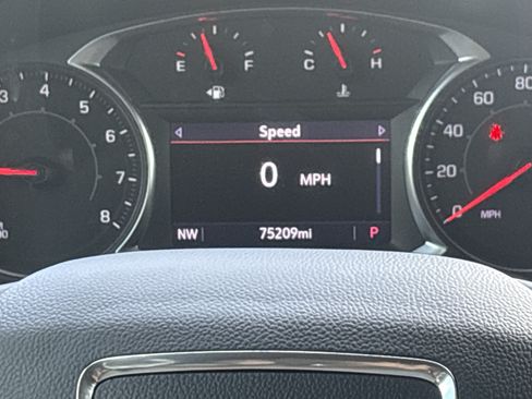 Used 2023 GMC Terrain SLT FWD image 22