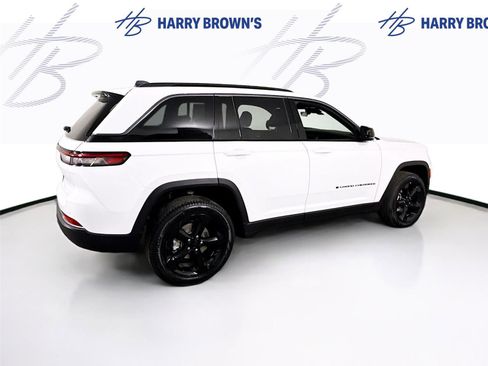 New 2026 Jeep Grand Cherokee Limited w/ Limited Altitude Package AWD/4WD image 34