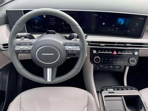 New 2026 Hyundai Tucson Limited image 18