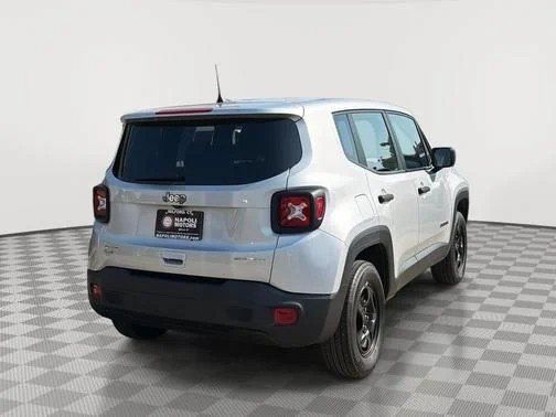 Used 2021 Jeep Renegade Sport AWD/4WD image 3