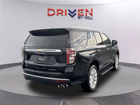 Used 2024 Chevrolet Tahoe Premier w/ Premium Package AWD/4WD image 4