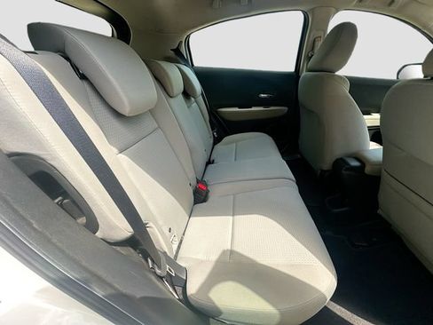 Used 2020 Honda HR-V LX image 28