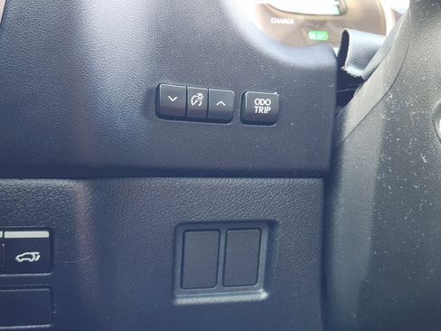 Used 2018 Lexus NX 300h AWD image 31