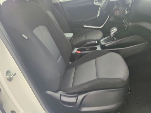 Used 2022 Kia Soul LX w/ Technology Package FWD image 29