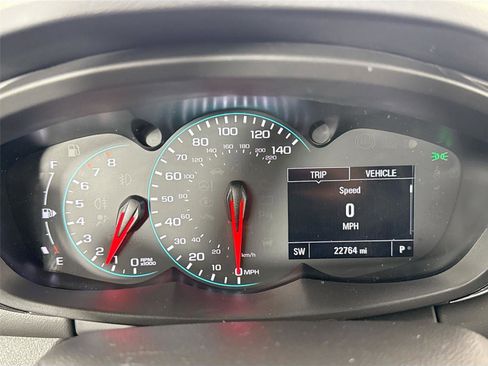 Used 2022 Chevrolet Trax LT w/ LT Convenience Package image 18