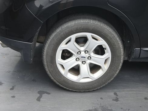 Used 2013 Ford Edge SEL FWD image 12