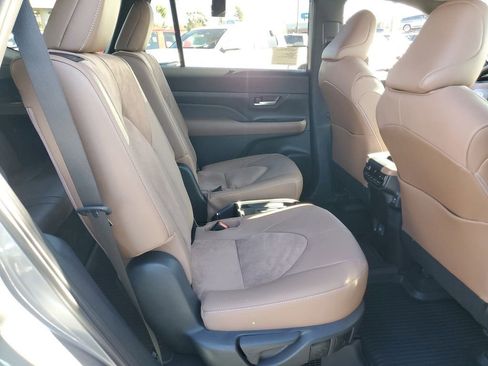 New 2026 Toyota Grand Highlander MAX Platinum image 34