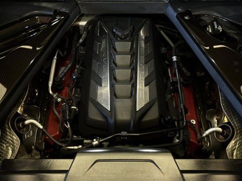 Used 2024 Chevrolet Corvette Stingray Premium Cpe w/ Z51 Performance Package RWD image 32