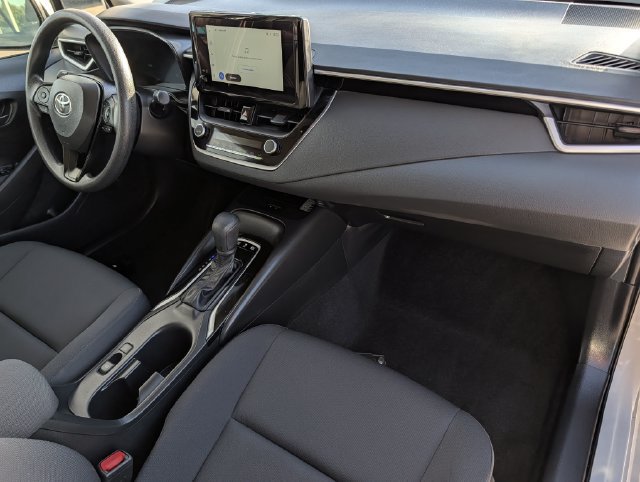 Certified 2026 Toyota Corolla LE w/ LE Premium Package FWD image 32