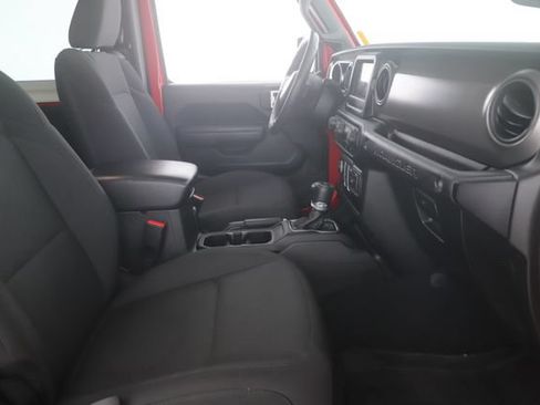 Used 2022 Jeep Wrangler Sport AWD/4WD image 29