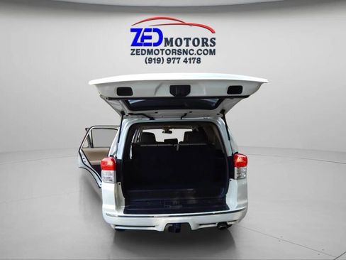 Used 2012 Toyota 4Runner Limited image 9