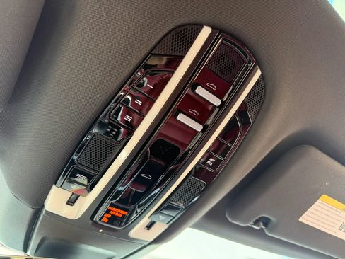 Used 2018 Porsche Panamera 4 AWD/4WD image 26