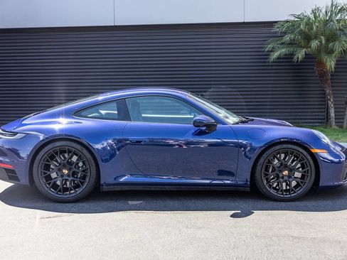 Certified 2024 Porsche 911 Carrera GTS RWD image 11