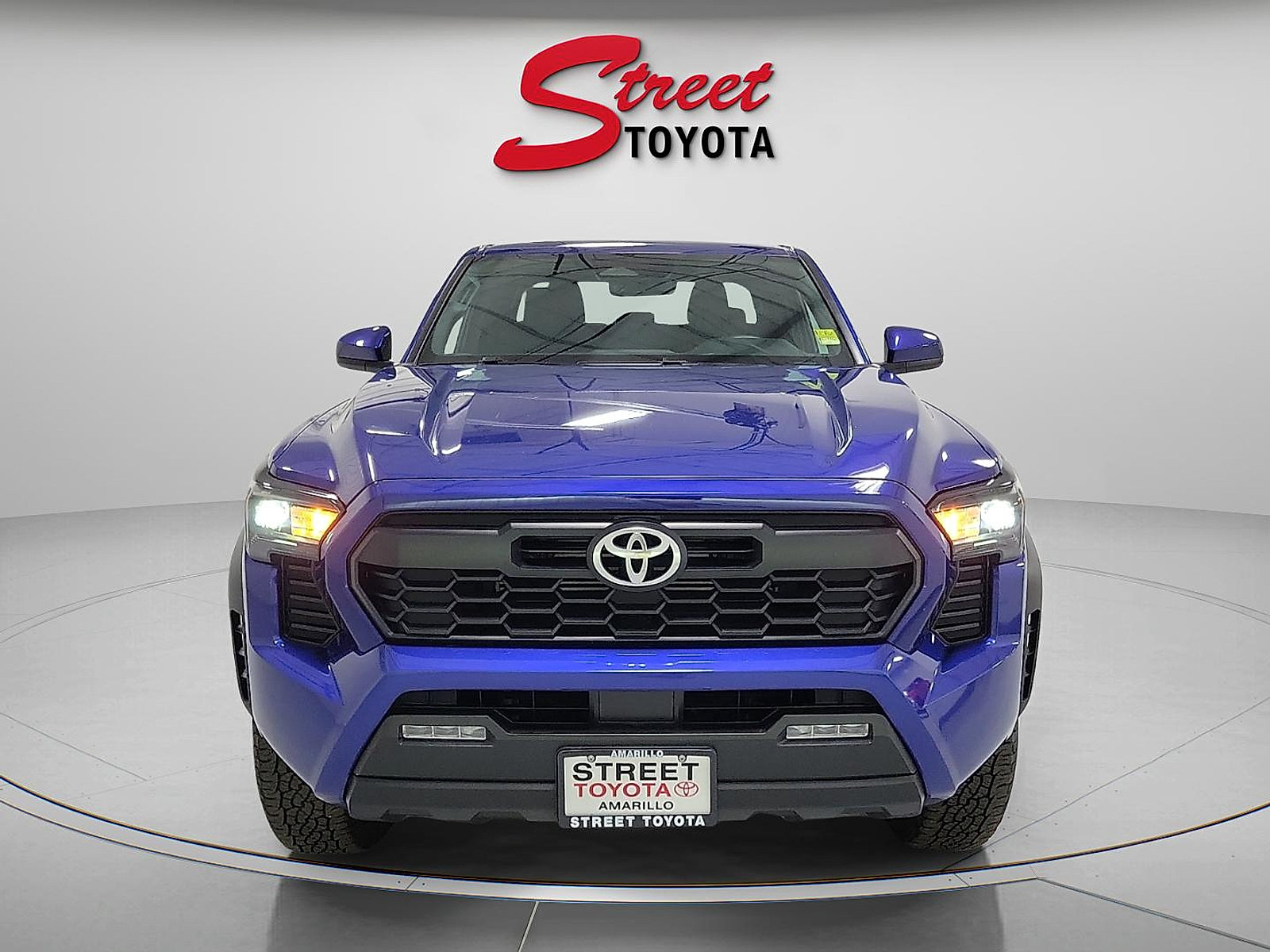 Certified 2025 Toyota Tacoma TRD Off-Road AWD/4WD image 6