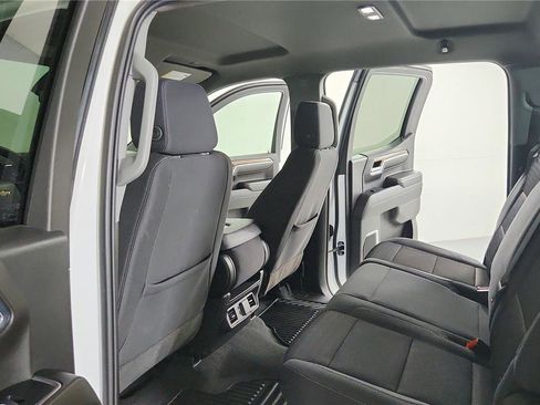 Used 2024 Chevrolet Silverado 1500 LT image 16