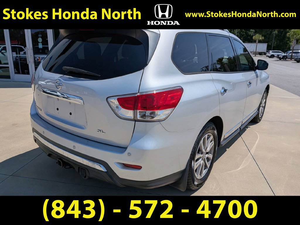 Used 2015 Nissan Pathfinder SL w/ SL Premium Package FWD image 4