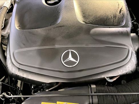 Used 2015 Mercedes-Benz GLA 250 4MATIC image 30